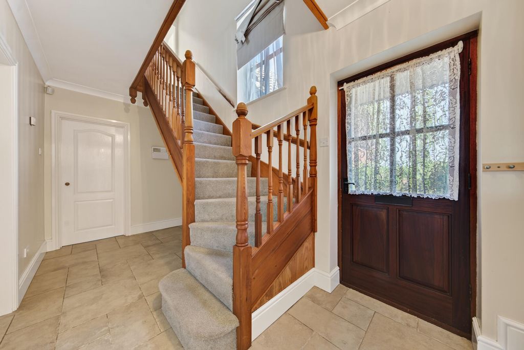 Property photo 3 of 28 Hallway