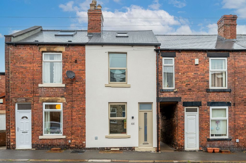 Property photo 1 of 24