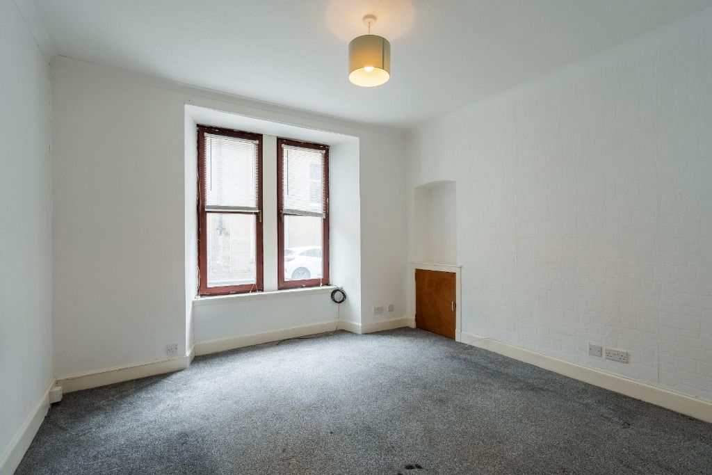 Property photo 3 of 13 Photo 3