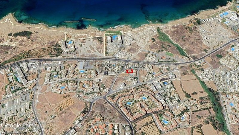 Property photo 2 of 8