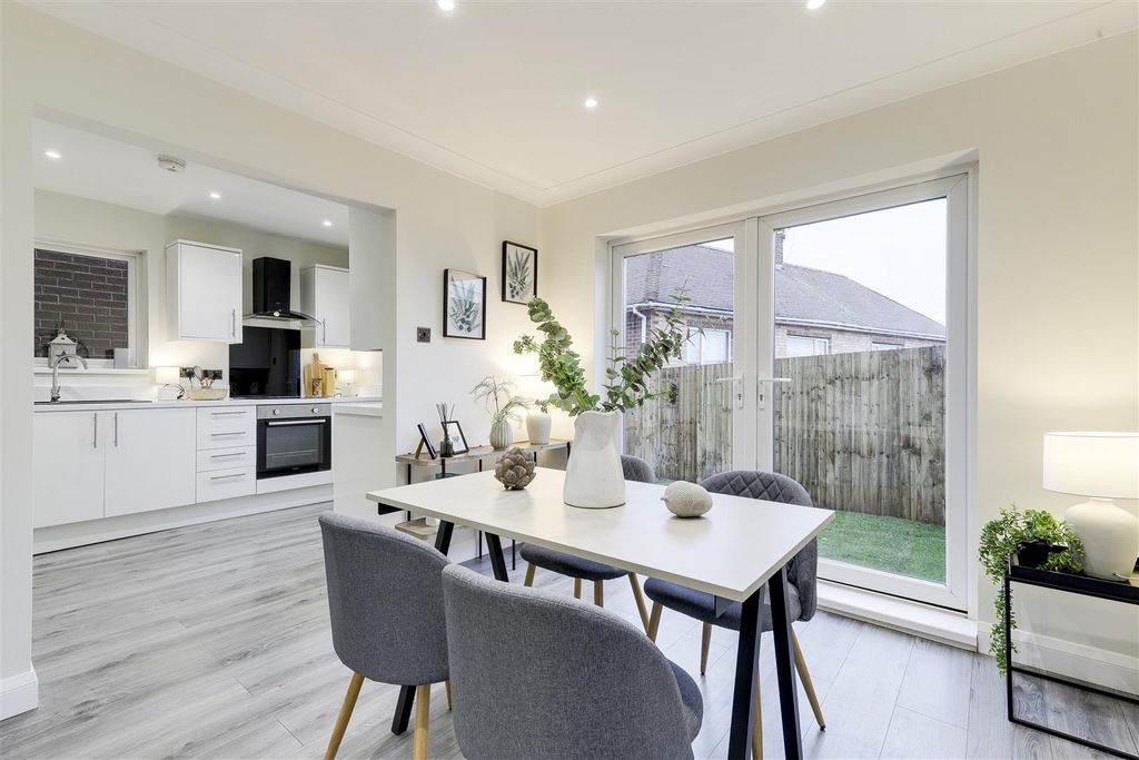 Property photo 3 of 25 1262.Jpg