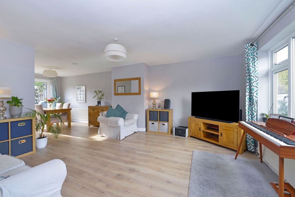 Property photo 2 of 17 Photo 14