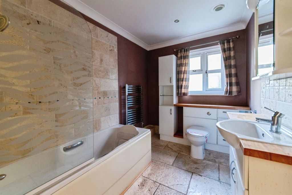 Property photo 3 of 20