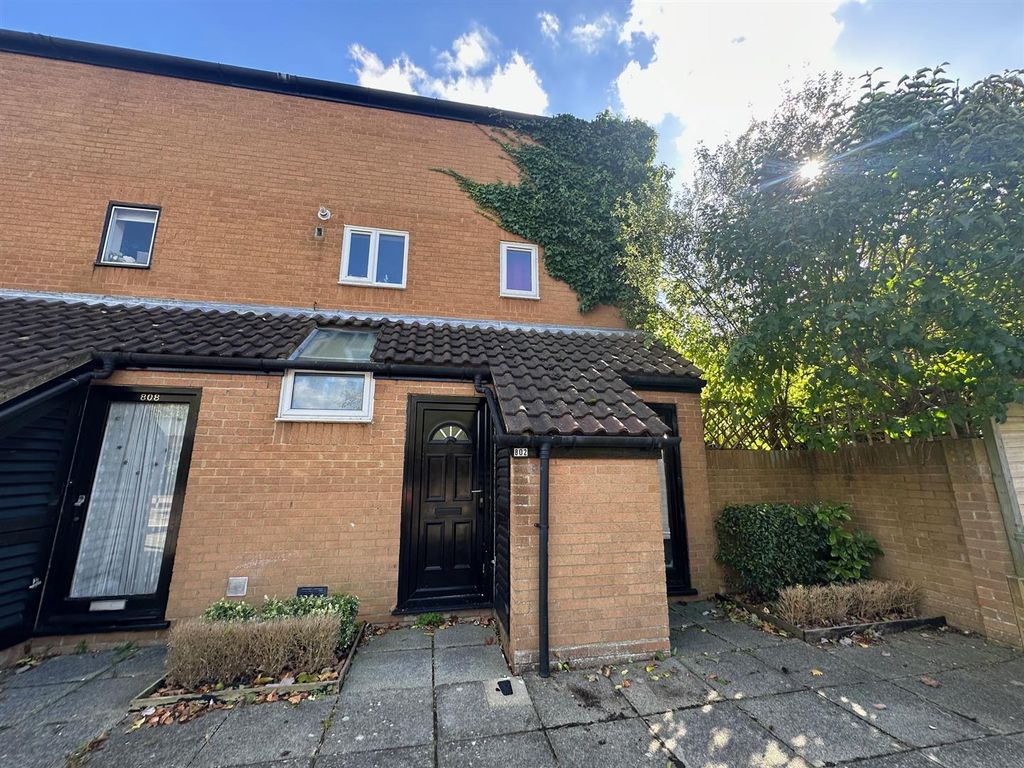 Property photo 1 of 8 Front