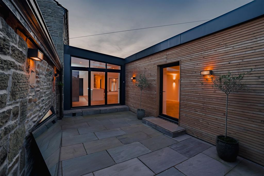 Property photo 3 of 27 Exterior And Gardens