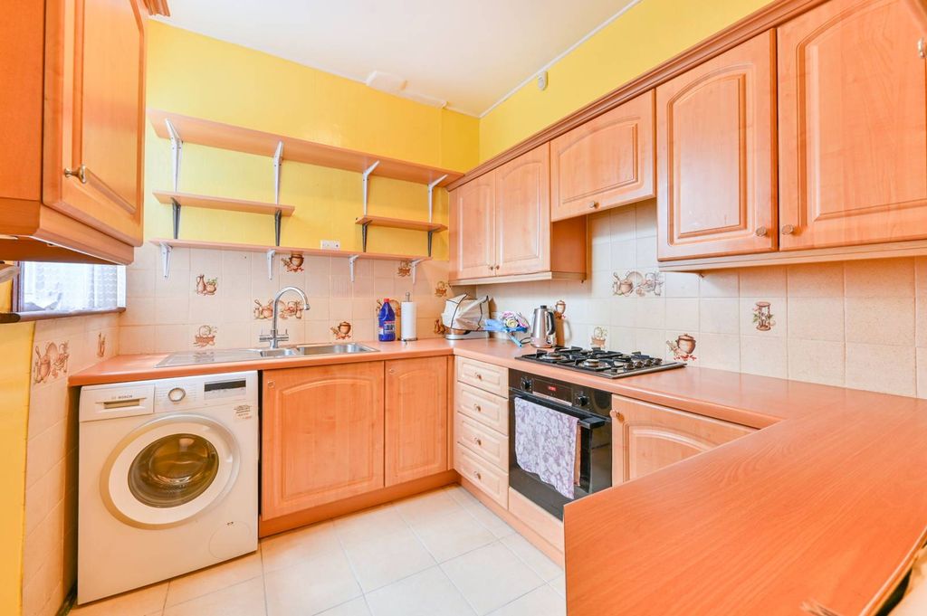 Property photo 3 of 14