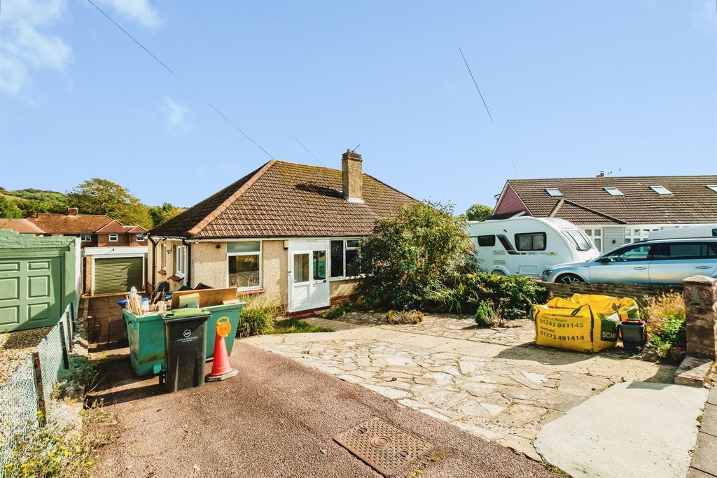 Property photo 1 of 21