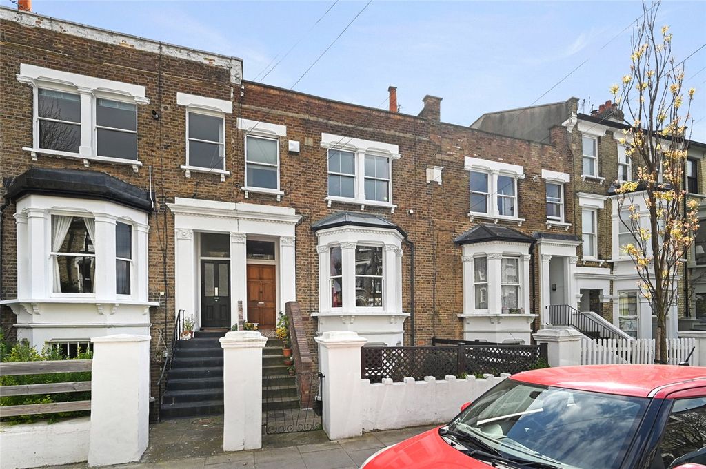 Property photo 2 of 9 Picture No. 17