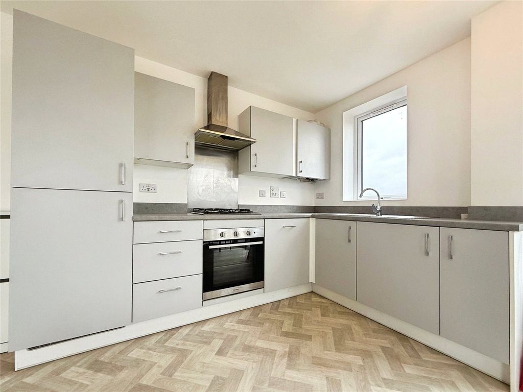 Property photo 3 of 10 Picture No. 06