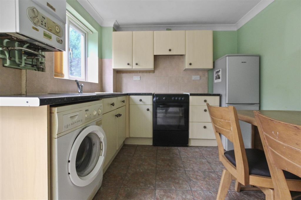 Property photo 3 of 12 Img_5558.Jpg