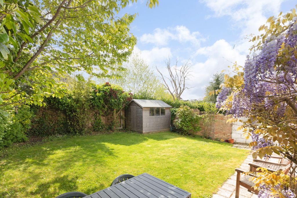 Property photo 3 of 17