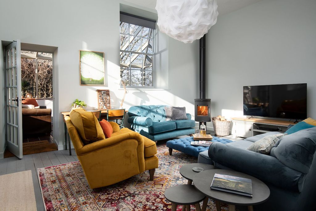 Property photo 3 of 31