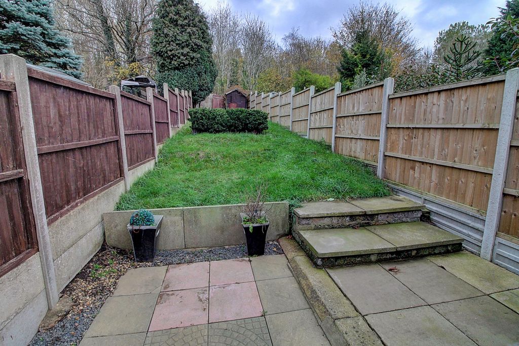 Property photo 3 of 17 4