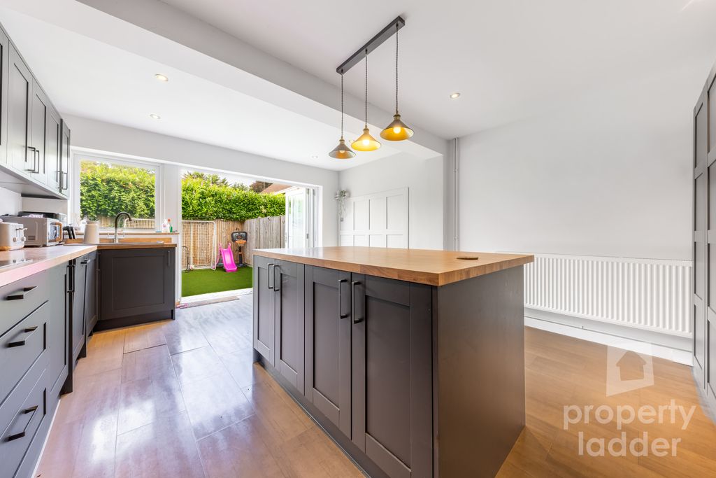 Property photo 3 of 14 Pl-2