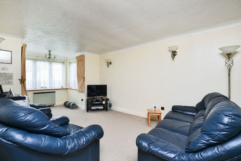 Property photo 2 of 8 Reception Room