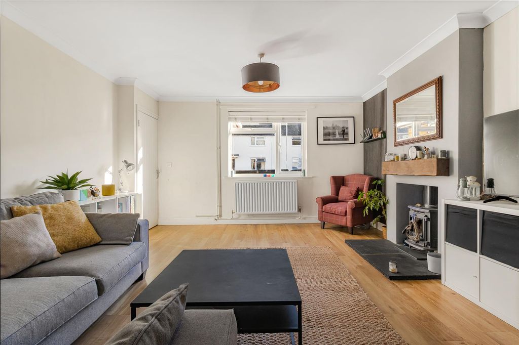 Property photo 3 of 24 5_67831.Jpg