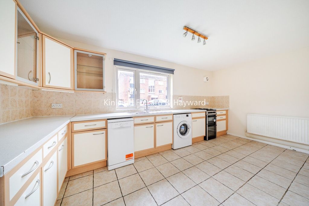 Property photo 2 of 10 Picture No. 01