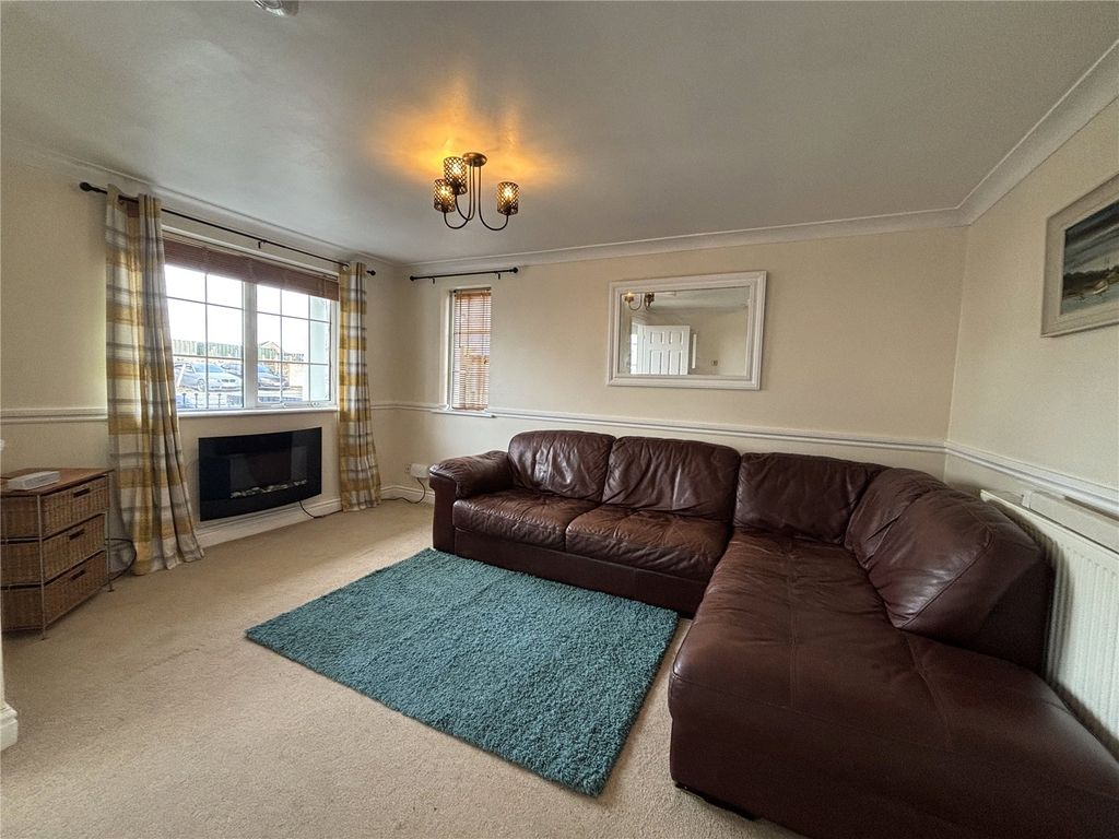 Property photo 2 of 12 Picture No. 34