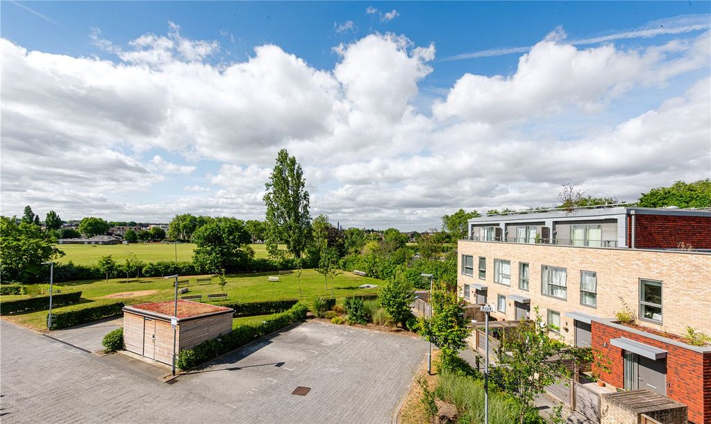 Property photo 3 of 14 Picture No. 23