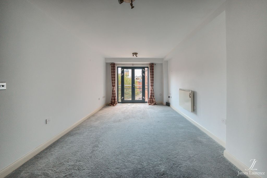 Property photo 3 of 11 Xt5A3913-Hdr(3)