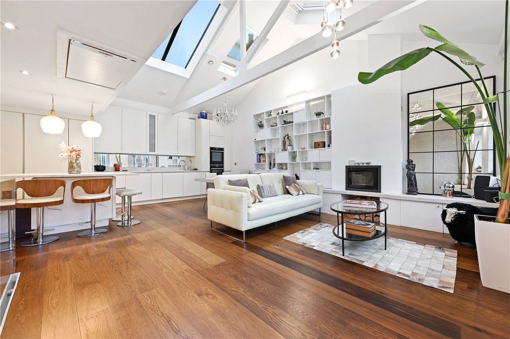 Property photo 1 of 9 Picture No. 17