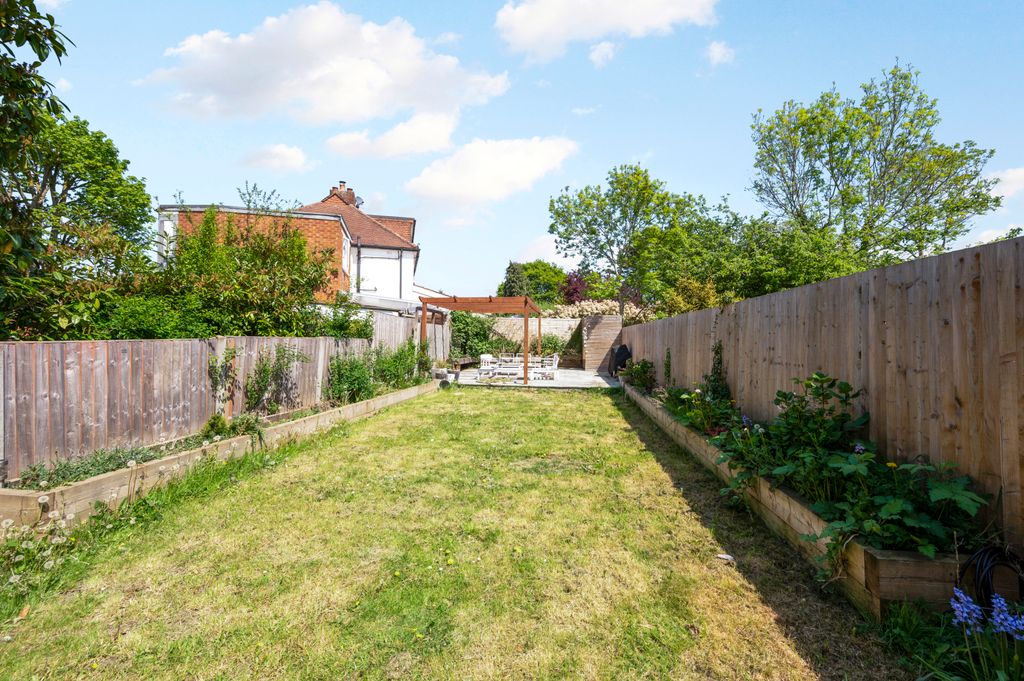 Property photo 3 of 21 Picture No. 18