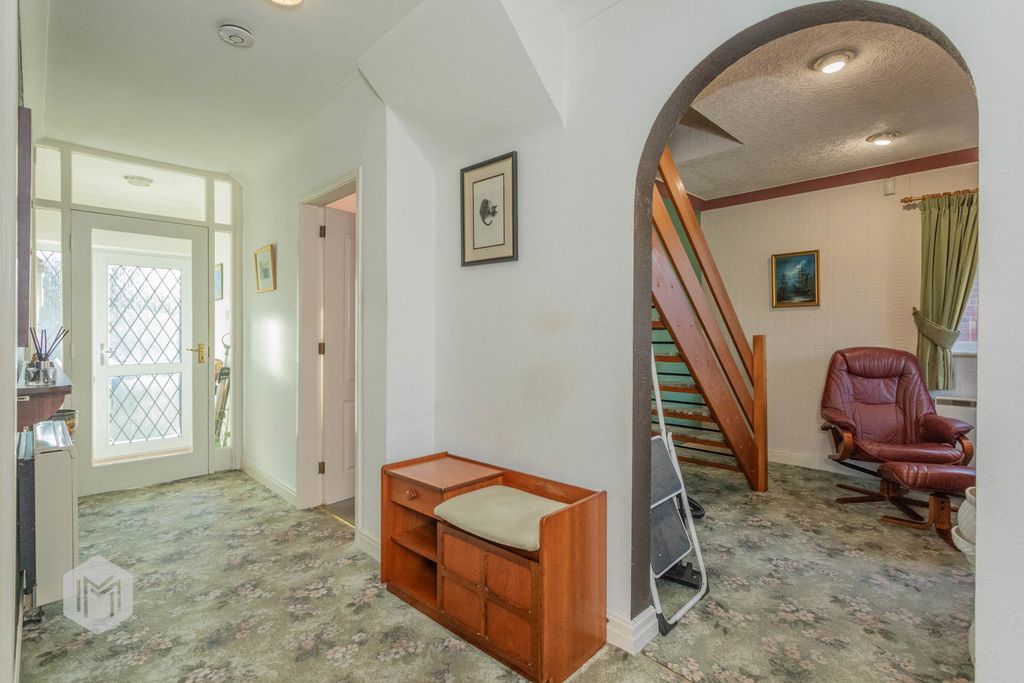 Property photo 2 of 21 Photograph