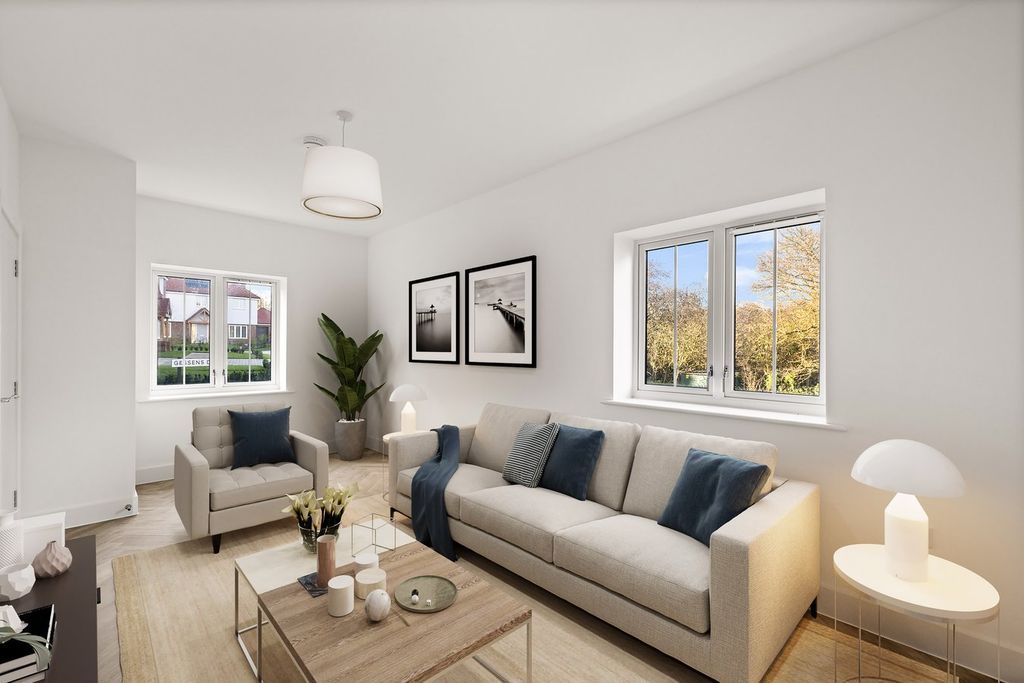 Property photo 2 of 13