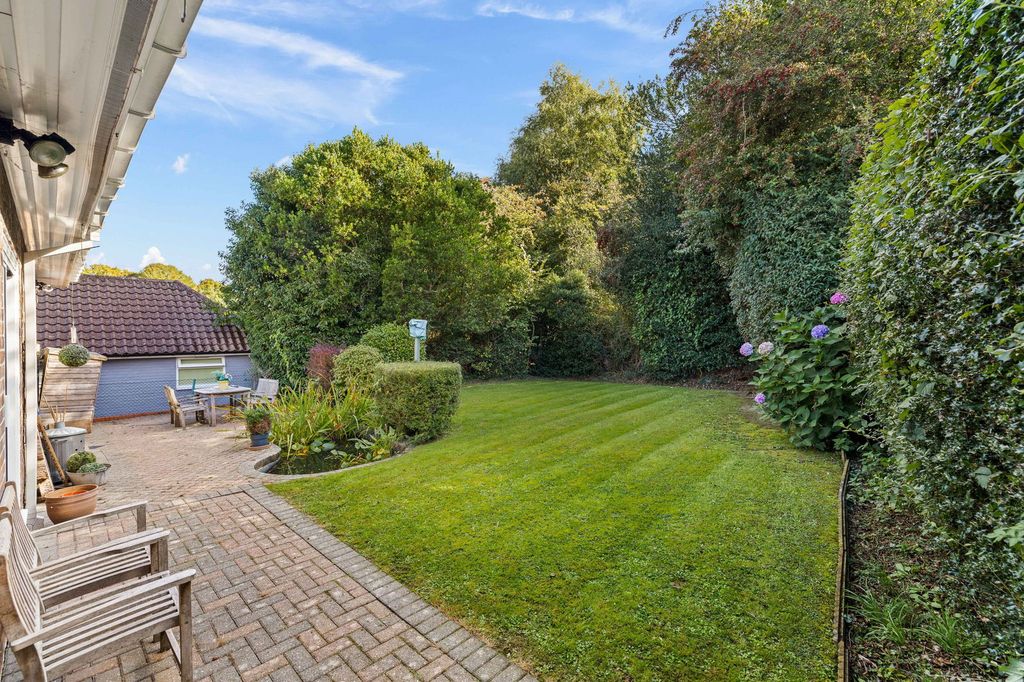 Property photo 2 of 18