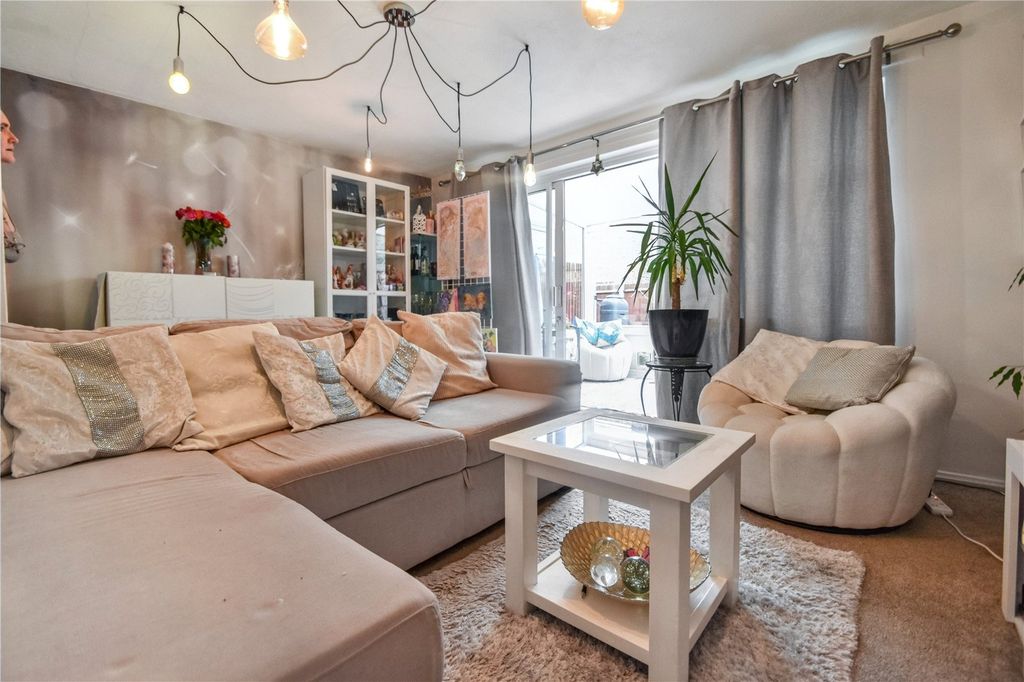 Property photo 3 of 27 Picture No. 08