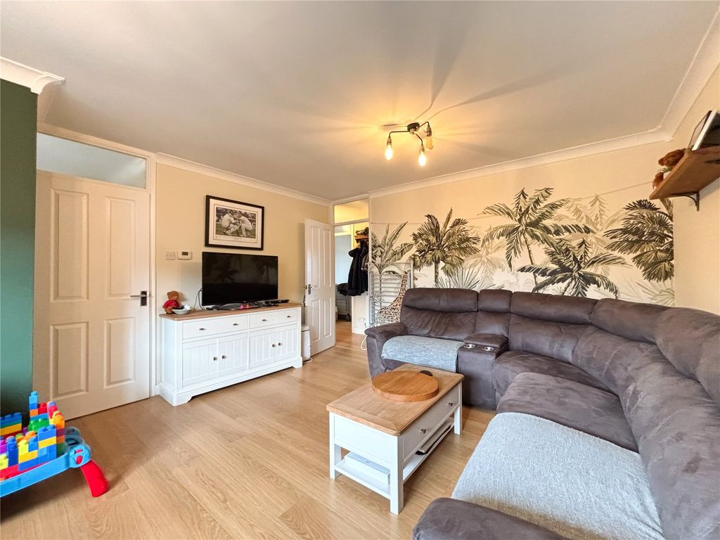 Property photo 2 of 29 Picture No. 20