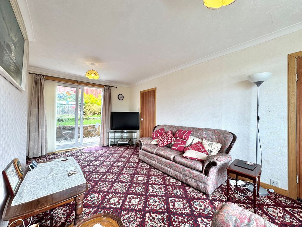 Property photo 3 of 17 Photo 9