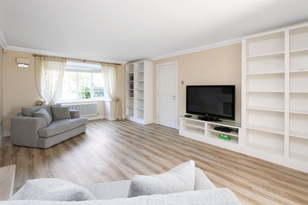 Property photo 3 of 21 Reception Room