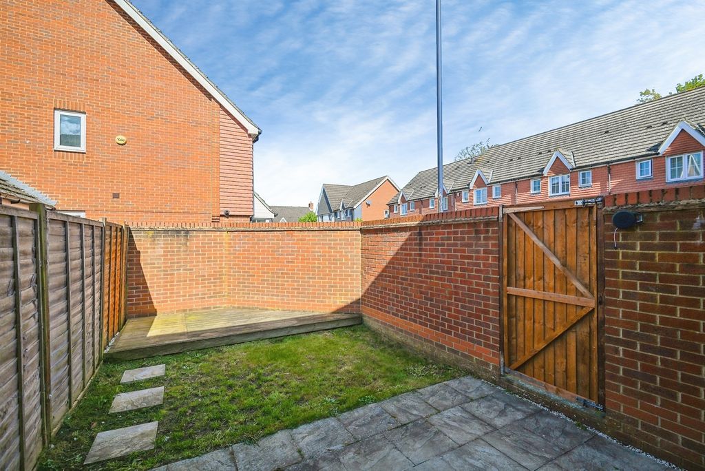 Property photo 2 of 19 Pbox-Img.Jpg