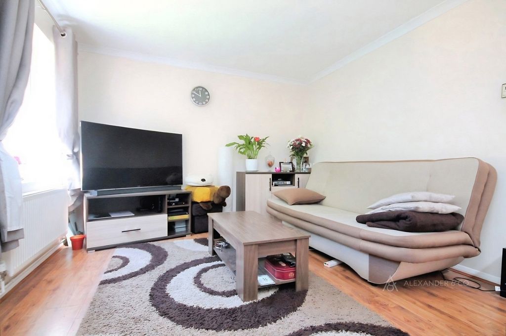 Property photo 2 of 9 Pbox-Img.Jpg