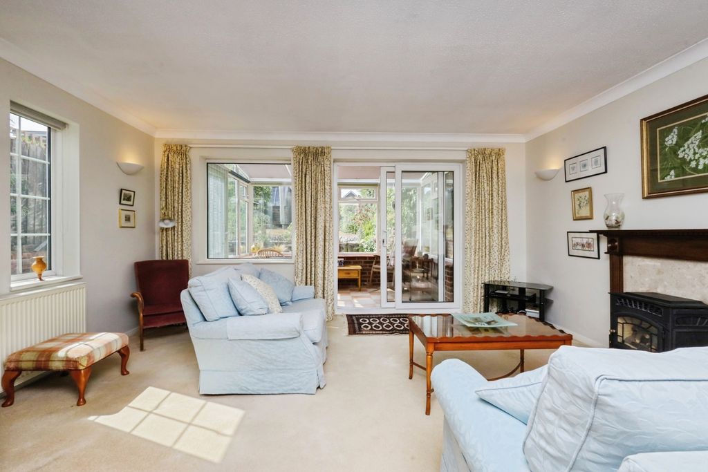 Property photo 2 of 19 Pbox-Img.Jpg