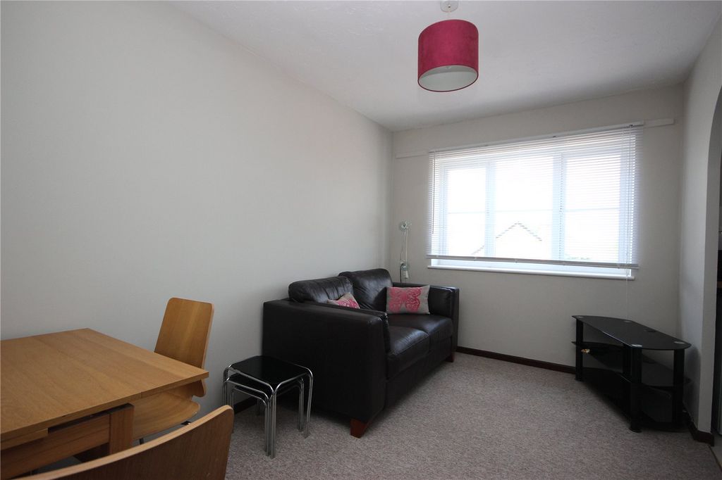 Property photo 3 of 6 Picture No. 09