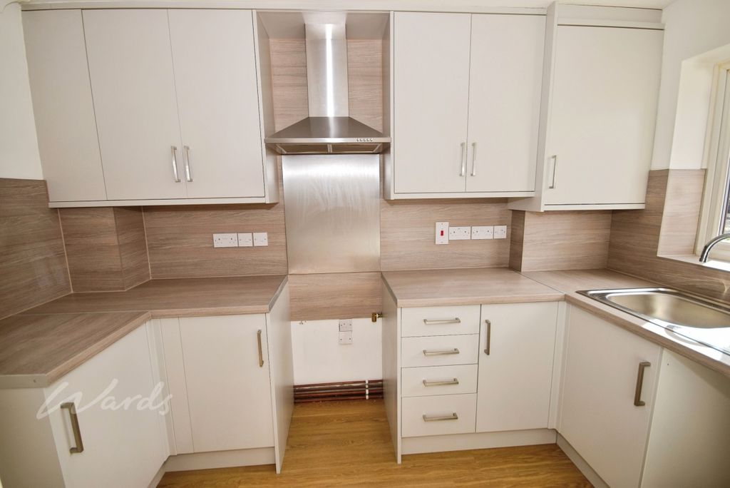 Property photo 2 of 9 Armada Kitchen