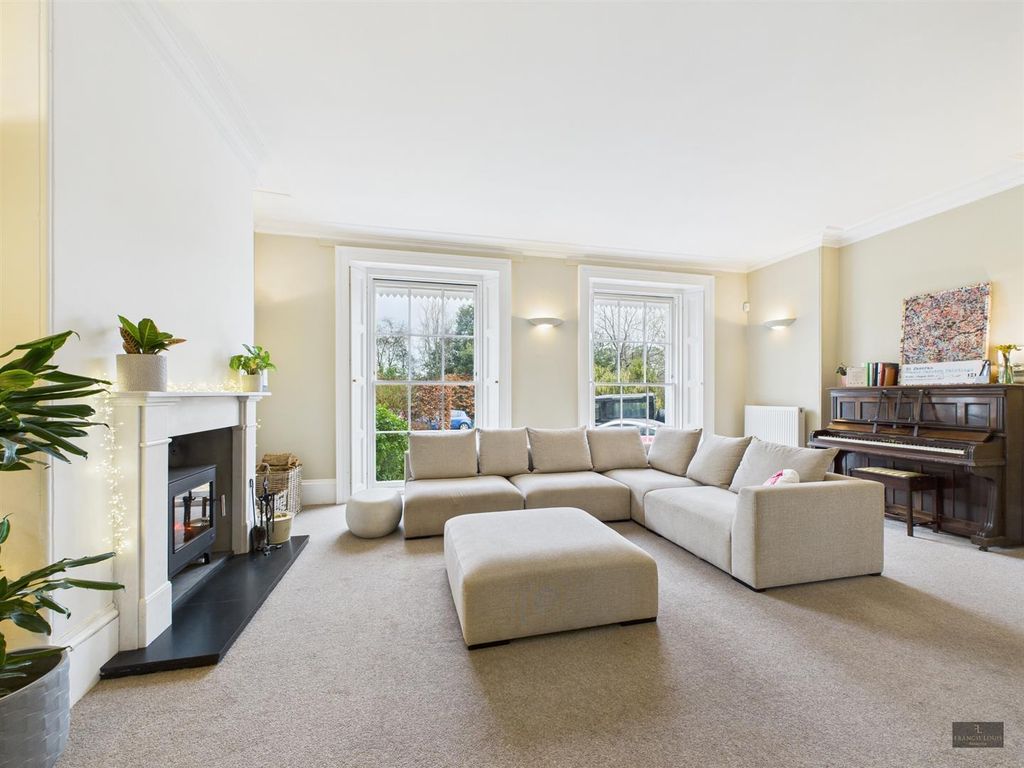 Property photo 2 of 26 Cam02887G0-Pr0594-Still007.Jpg