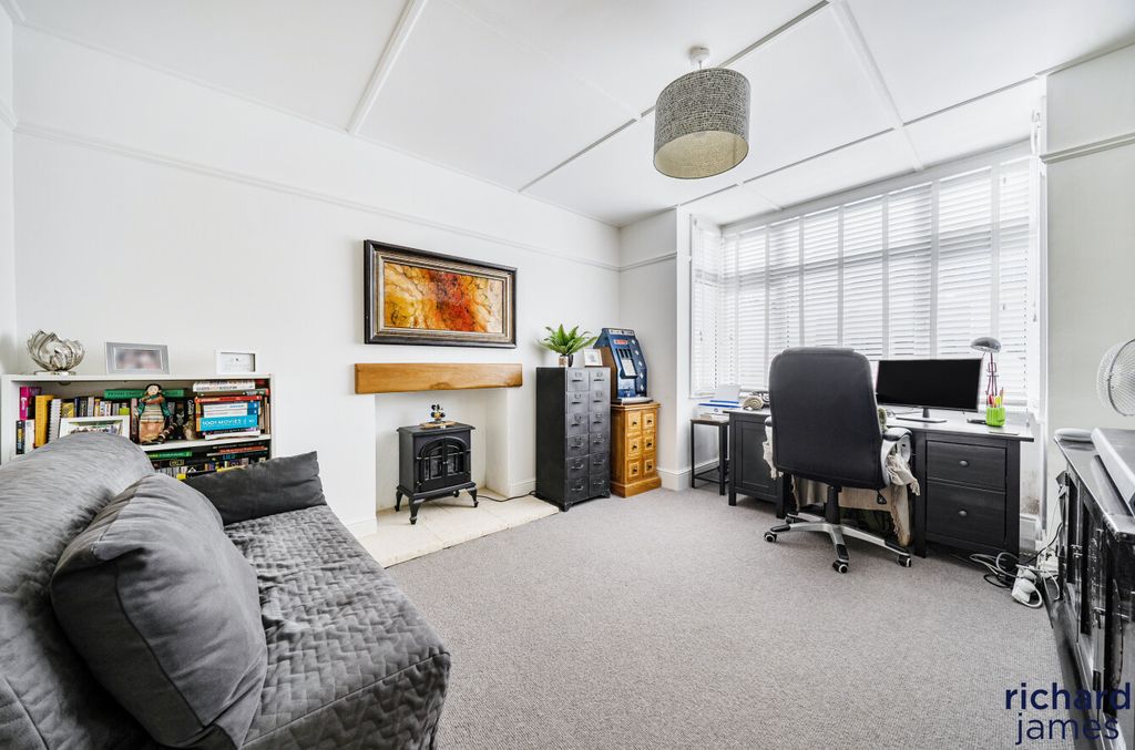 Property photo 3 of 21 c68c094B48c24A56846F1188674539c1