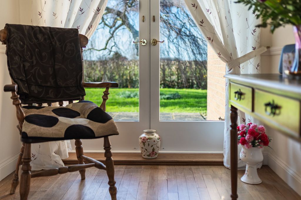 Property photo 3 of 38