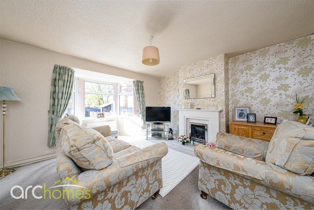 Property photo 2 of 18 Birchfield-11.Jpg