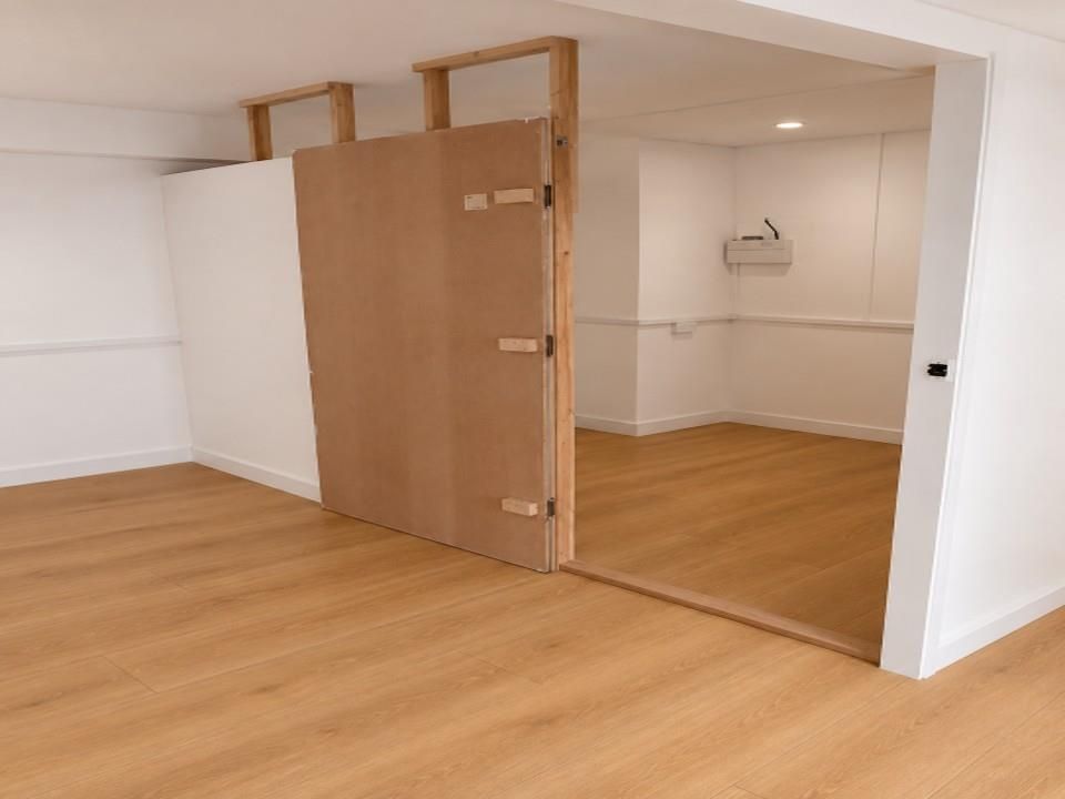Property photo 3 of 9 Stephen House 1B Darnley Road London E9 6Qh     (U