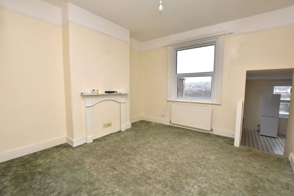 Property photo 2 of 9 Living Room