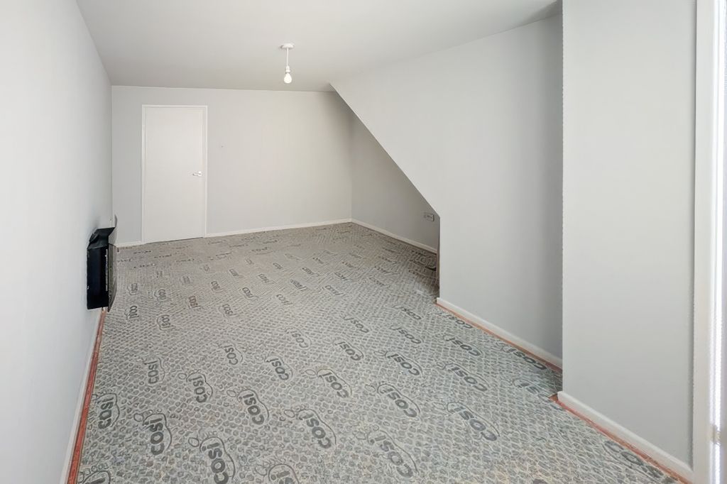 Property photo 2 of 16 4824223