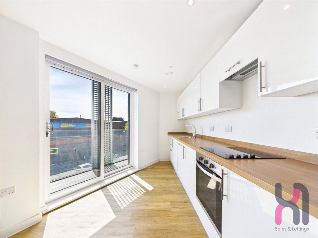 Property photo 2 of 11 Picture No. 37