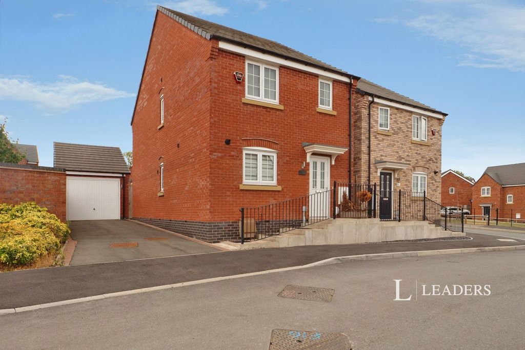 Property photo 1 of 16 Pbox-Img.Jpg