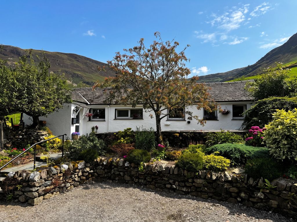 Property photo 1 of 39