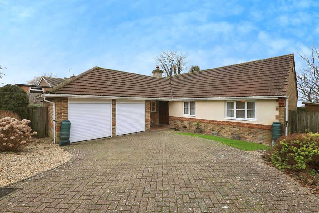 Property photo 1 of 16 Pbox-Img.Jpg
