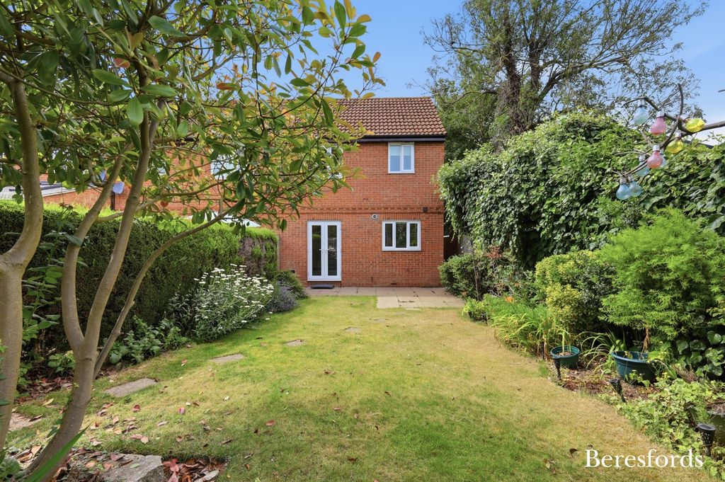 Property photo 2 of 16 Picture No. 23